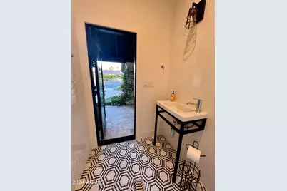 2421 E Montebello Avenue, Phoenix, AZ 85016 - Photo 60