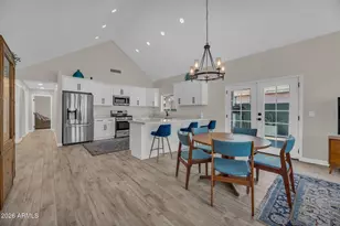 325 E Mitchell Dr, Phoenix, AZ 85012 - Photo 8