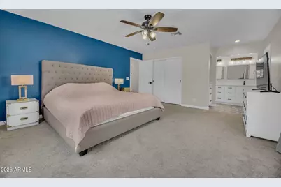 325 E Mitchell Drive, Phoenix, AZ 85012 - Photo 12