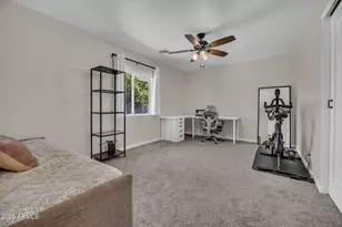 325 E Mitchell Dr, Phoenix, AZ 85012 - Photo 16