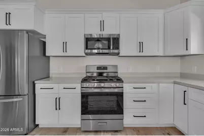 325 E Mitchell Drive, Phoenix, AZ 85012 - Photo 6