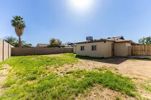 3449 N 72nd Dr, Phoenix, AZ 85033 - Photo 30
