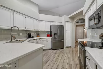 18779 N 89th Avenue, Peoria, AZ 85382 - Photo 10