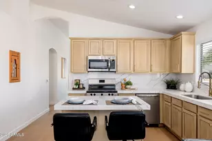 1704 E South Mountain Ave, Phoenix, AZ 85042 - Photo 4