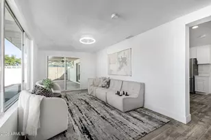 3802 W Mauna Loa Ln, Phoenix, AZ 85053 - Photo 12