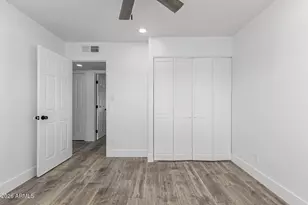 3802 W Mauna Loa Ln, Phoenix, AZ 85053 - Photo 26