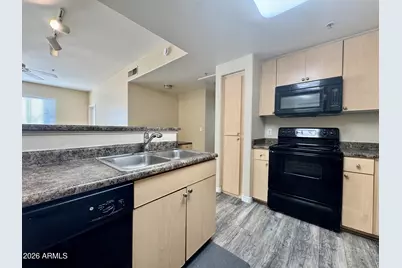 18416 N Cave Creek Road #Apt 2033, Phoenix, AZ 85032 - Photo 2