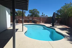2250 E Kathleen Rd, Phoenix, AZ 85022 - Photo 16