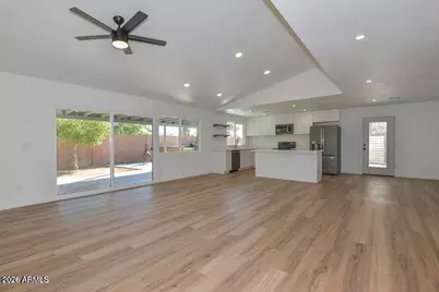 2250 E Kathleen Road, Phoenix, AZ 85022 - Photo 2