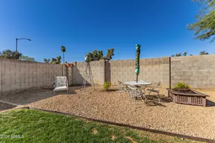 5940 W Mauna Loa Ln, Glendale, AZ 85306 - Photo 22