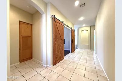 1819 W Nighthawk Way, Phoenix, AZ 85045 - Photo 2