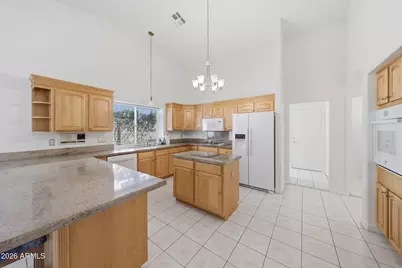 8452 W Kimberly Way, Peoria, AZ 85382 - Photo 8