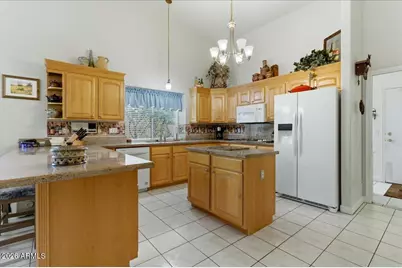 8452 W Kimberly Way, Peoria, AZ 85382 - Photo 10