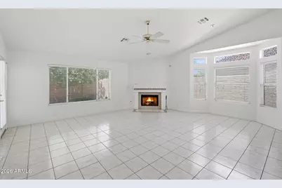 8452 W Kimberly Way, Peoria, AZ 85382 - Photo 12