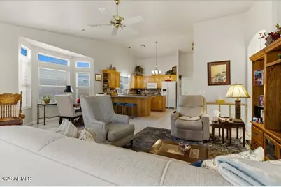 8452 W Kimberly Way, Peoria, AZ 85382 - Photo 12