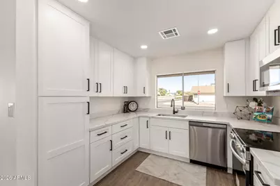 14846 N 63rd Avenue, Glendale, AZ 85306 - Photo 12