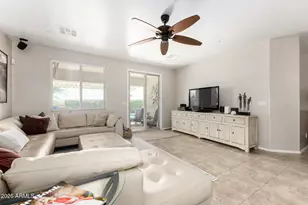 815 E Pasture Canyon Dr, San Tan Valley, AZ 85143 - Photo 10