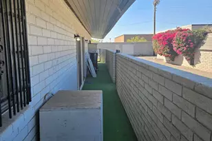 2336 N 46th St, Phoenix, AZ 85008 - Photo 28