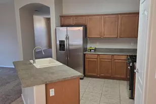 14195 W Hearn Rd, Surprise, AZ 85379 - Photo 12