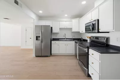 4919 E Edgemont Avenue, Phoenix, AZ 85008 - Photo 4