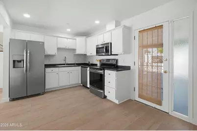 4919 E Edgemont Avenue, Phoenix, AZ 85008 - Photo 6