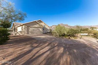 368 N Mountain View Road, Apache Junction, AZ 85119 - Photo 1