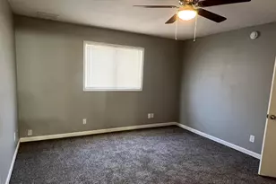 17825 N 27th Dr, Phoenix, AZ 85053 - Photo 12