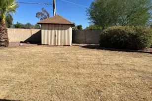 17825 N 27th Dr, Phoenix, AZ 85053 - Photo 18