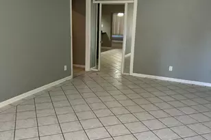 17825 N 27th Dr, Phoenix, AZ 85053 - Photo 4