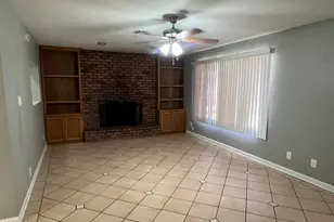 17825 N 27th Dr, Phoenix, AZ 85053 - Photo 8