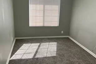 17825 N 27th Dr, Phoenix, AZ 85053 - Photo 6