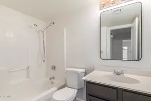 11991 N 69th Ave, Peoria, AZ 85345 - Photo 14