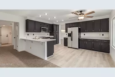 11991 N 69th Avenue, Peoria, AZ 85345 - Photo 8