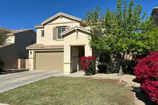 6734 W Blackstone Ln, Peoria, AZ 85383 - Photo 2