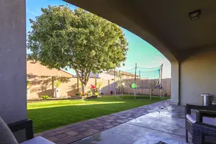 16268 W Cortez St, Surprise, AZ 85379 - Photo 30