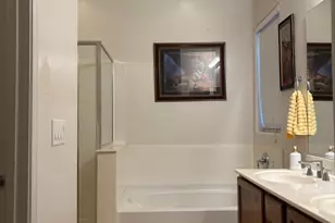 7408 W Wolf St, Phoenix, AZ 85033 - Photo 8