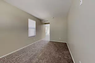 1083 W Desert Basin Dr, San Tan Valley, AZ 85143 - Photo 20