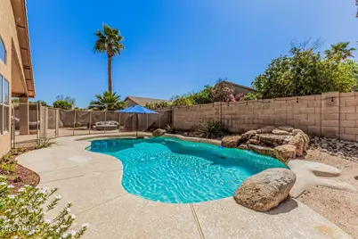 2421 E Fairview Street, Chandler, AZ 85225 - Photo 14