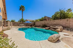 2421 E Fairview St, Chandler, AZ 85225 - Photo 14