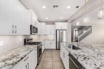 1527 W Windhaven Avenue, Gilbert, AZ 85233 - Photo 4