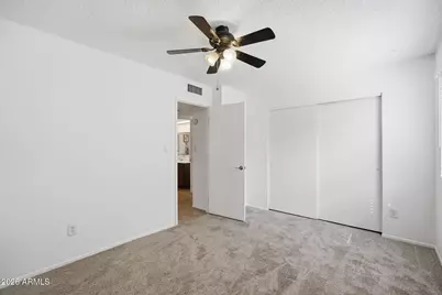 10511 W Butler Drive, Peoria, AZ 85345 - Photo 16