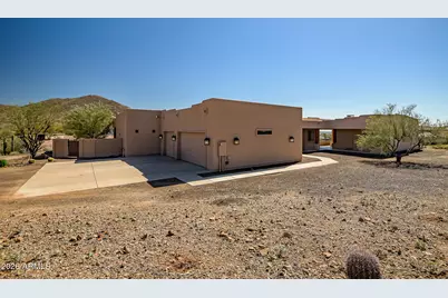 1121 E Saddle Mountain Road, Phoenix, AZ 85086 - Photo 2