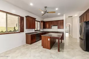 2416 W Kachina Trail, Phoenix, AZ 85041 - Photo 16