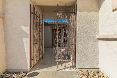 2416 W Kachina Trail, Phoenix, AZ 85041 - Photo 4