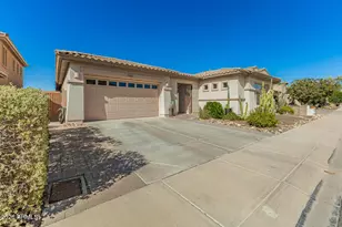 2416 W Kachina Trail, Phoenix, AZ 85041 - Photo 2