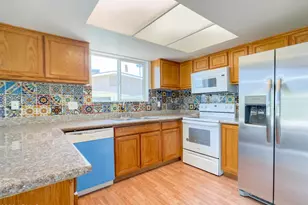 12637 N Columbine Dr, Phoenix, AZ 85029 - Photo 8