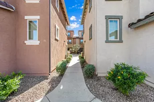 7837 W Palm Ln, Phoenix, AZ 85035 - Photo 2