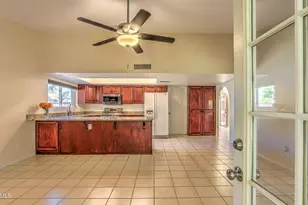 3136 W Tierra Buena Ln, Phoenix, AZ 85053 - Photo 8