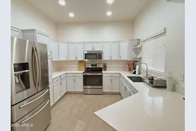 8144 W Beck Lane, Peoria, AZ 85382 - Photo 10