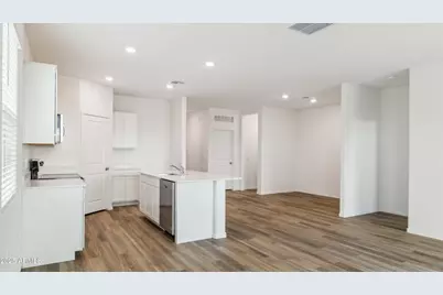 25132 N 184th Lane, Wittmann, AZ 85361 - Photo 8